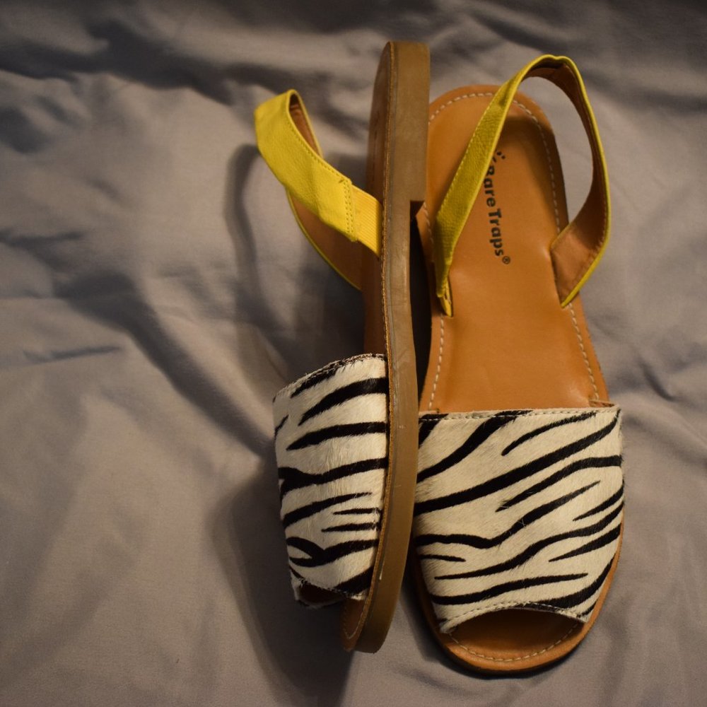 Bare trap sandals.  Vienna . calf hair zebra print - Picture 2 of 3